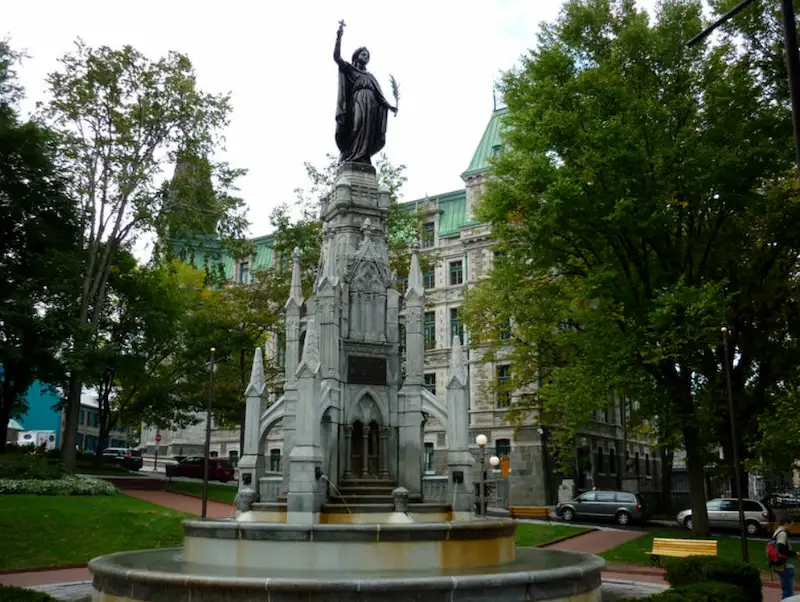 Place d'Armes Point d'intérêt