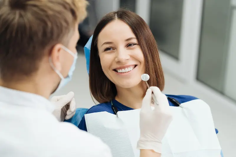 Quel est le salaire d'un ou d'une dentiste au Québec